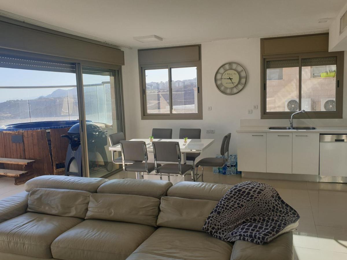 Luxury Exclusive Top Class Apartments Near The Sea With Pool Eilat Exterior photo