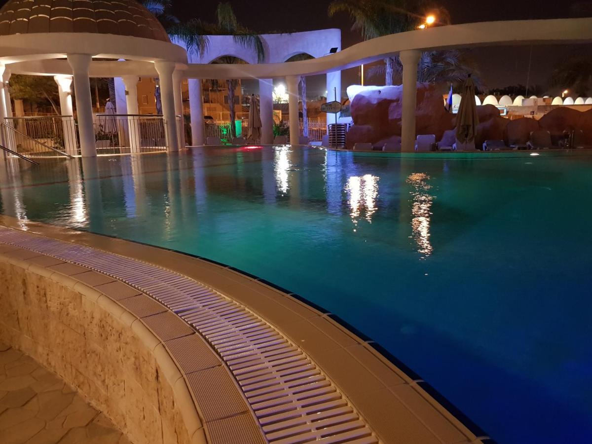 Luxury Exclusive Top Class Apartments Near The Sea With Pool Eilat Exterior photo